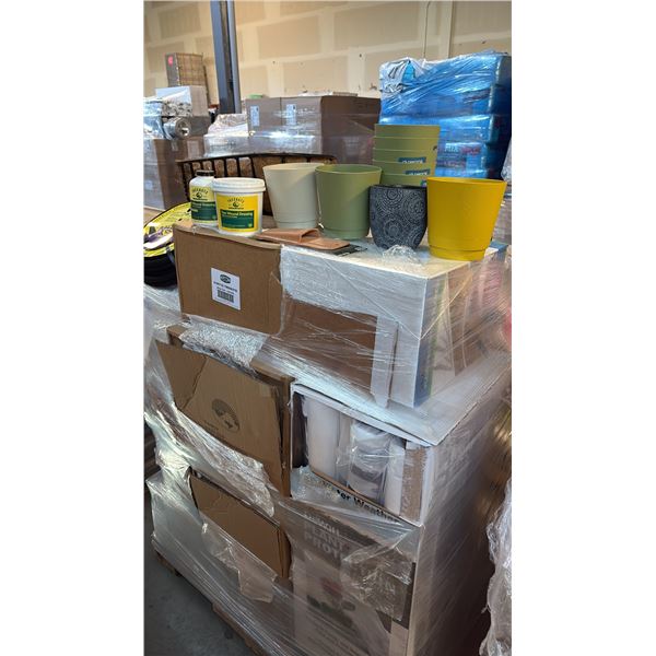 ASSORTED GARDEN SUPPLIES INCL SOAKER HOSES, GARDEN BASKETS, DECORATIVE POTS, TREEKOTE TREE WOUND