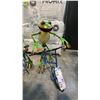 Image 2 : FROGS ON-BIKE WROUGHT-IRON GARDEN SCULPTURES