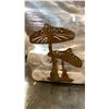 Image 2 : EURO-INSPIRED RUSTIC METAL MUSHROOM GARDEN STAKES - 4 PCS