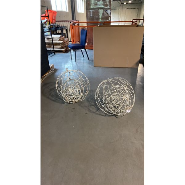 WIRE SPHERE DECORATIVE GARDEN SCULPTURES