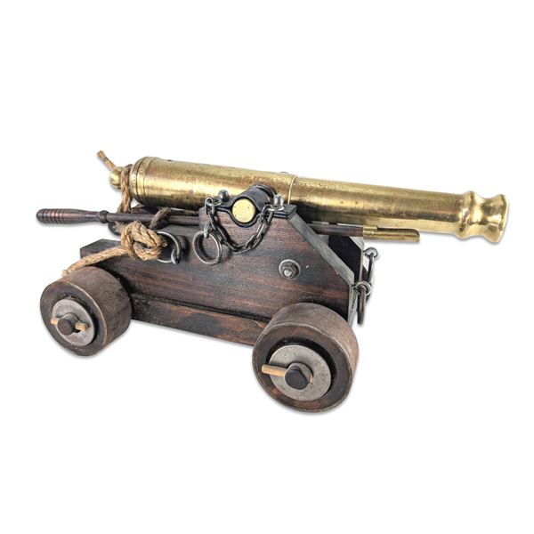19" Brass Cannon G 083 SP on Wood Carriage Black Powder