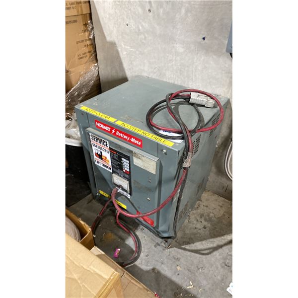 LOT OF 2 ELECTRIC CHARGERS, ENERGIC AND HOBART