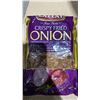 Image 4 : SHELF SPACE OF WHOLESALE PRODUCT INC. FRIED ONIONS, DINNER NAPKINS, CRUSHED TOMATOES,