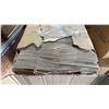 Image 6 : PALLET LOT OF RECTANGLE PLASTIC CONTAINERS AND ASSORTED OTHER ITEMS