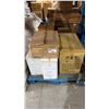 Image 1 : PALLET LOT OF SAYE 6 COMPARTMENT CONTAINERS WITH LIDS AND OTHER PACKAGING