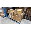 Image 1 : PALLET LOT OF STACKABLE PLASTIC TAKE OUT CONTAINERS WITH LIDS