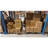 Image 1 : SHELF SPACE OF HINGED CONTAINERS