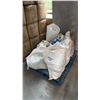Image 2 : 4 PALLETS OF ASSORTED RESTAURANT PRODUCT