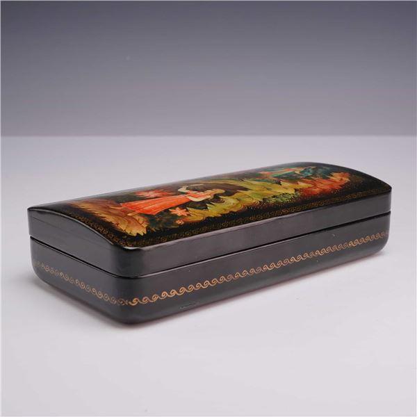 Russian Kholuy Hand-Painted Lacquer Box
