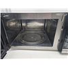 Image 2 : Danby microwave (c16)