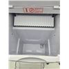 Image 4 : Danby Ice machine (c16)