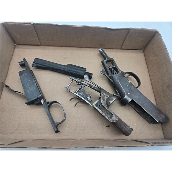 Collection of gun parts (c2)