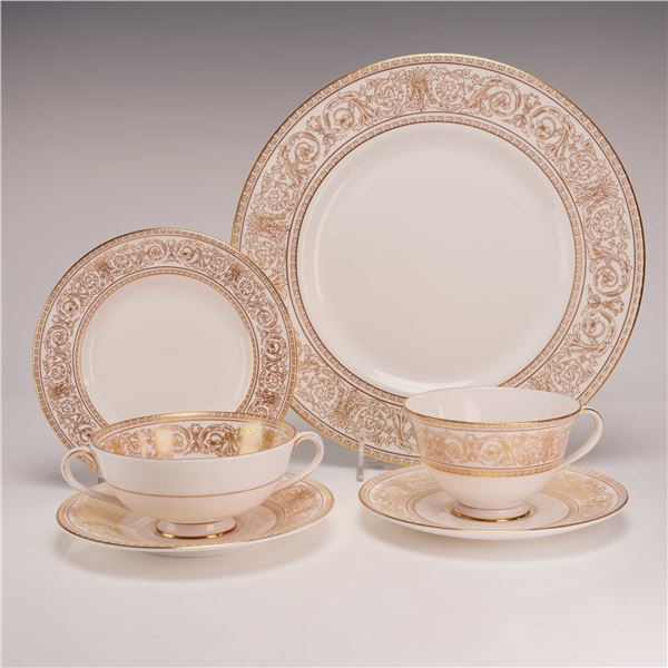 6-Piece Royal Doulton Sovereign H4973 Fine Bone China Table Service