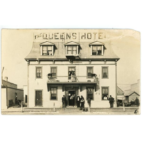 Vintage RPPC – “The Queens Hotel”.  Qu’Appelle, Sask.