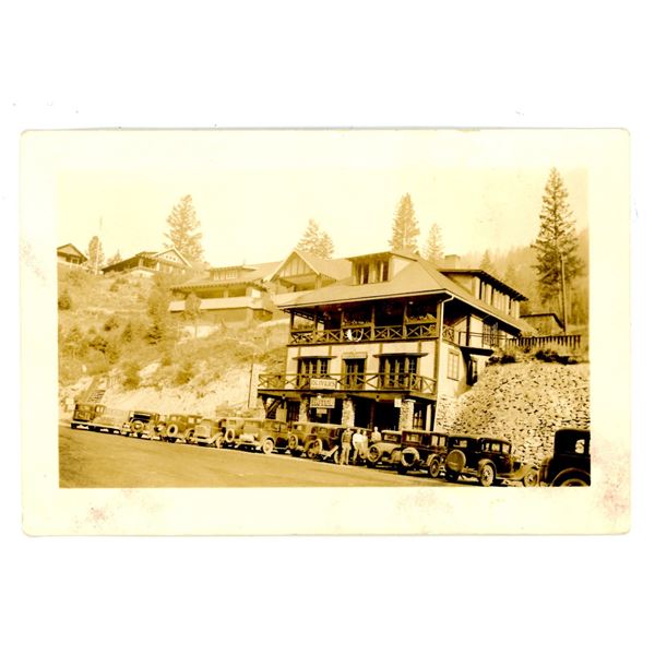 Photo of Oliver’s Gateway Lodge, Radium Hot Springs, BC.