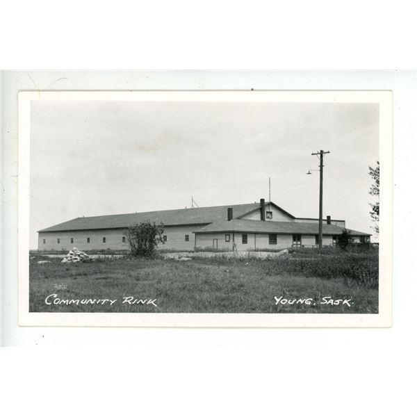 Vintage RPPC – “Community Rink.  Young, Sask.”