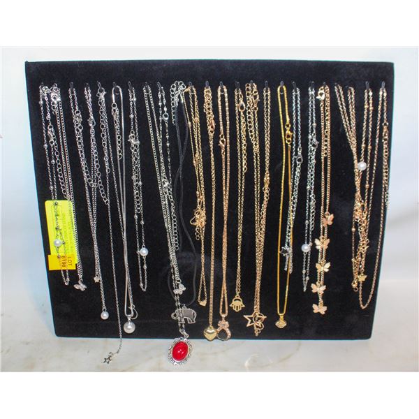 NEW JEWELRY DISPLAY STAND WITH NEW 24 NECKLACES