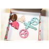 Image 1 : BOX OF COLORED STONE BEADS FOR JEWELLERY MAKING