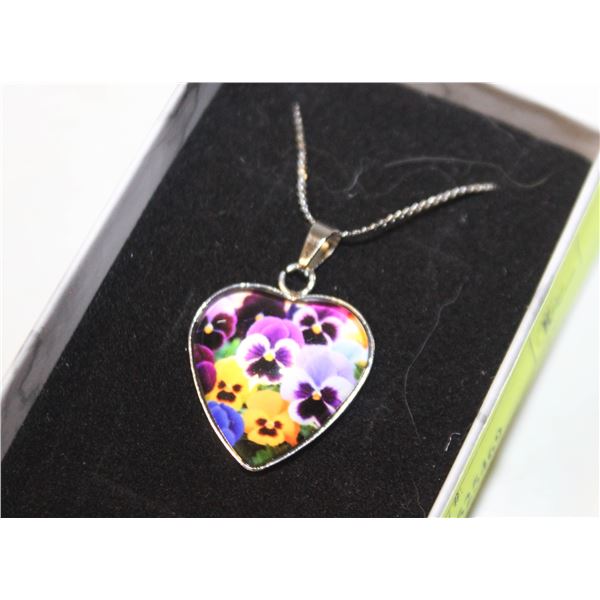 STAINLESS STEEL CHAIN PANSY HEART SHAPED NECKLACE