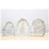 Image 1 : CRYSTAL DOLPHINS, BUTTERFLY & PRAYING GIRL