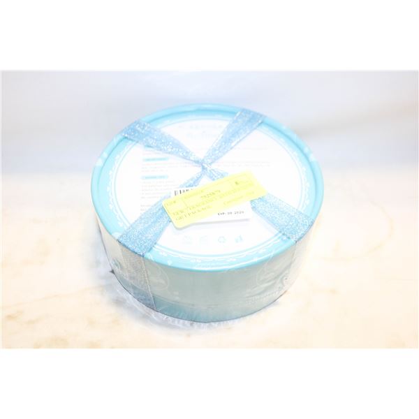 NEW 7 FRAGRANCE BATH BOMBS IN GIFT PACKAGE