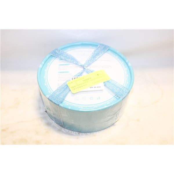 NEW 7 FRAGRANCE BATH BOMBS IN GIFT PACKAGE
