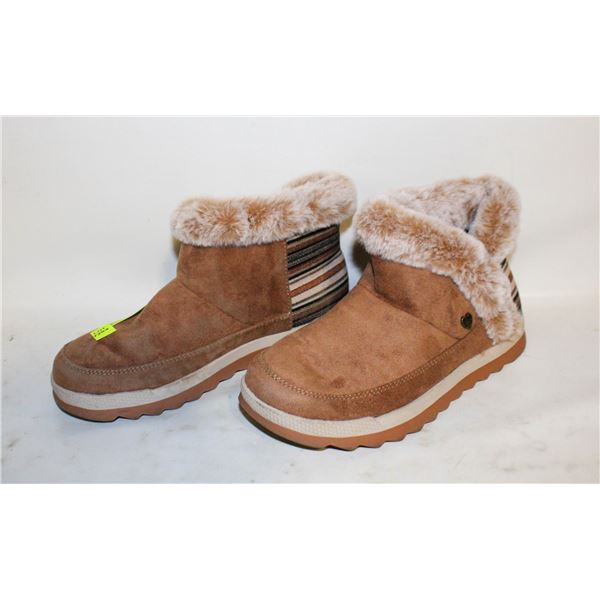 SKECHERS WOMENS BOBS COZY HILL ANKLE BOOTS SIZE 7