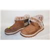 Image 1 : SKECHERS WOMENS BOBS COZY HILL ANKLE BOOTS SIZE 7