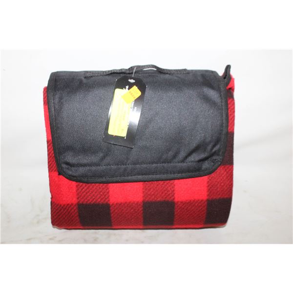 NEW NORTH BAY PICNIC BLANKET WITH CARRY HANDLE
