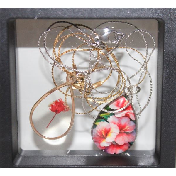 DRYED FLOWER TEARDROP NECKLACE & TROPICAL FLORAL