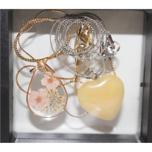 PINK DRYED FLOWER NECKLACE & AVENTURINE HEART