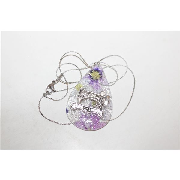 SINGER SEWING MACHINE TEARDROP NECKLACE