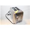 Image 1 : CUISINART CUSTOM SELECT 2 SLICE ST. STEEL TOASTER