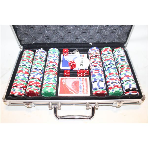 POKER SET COMPLETE W/CHIPS, CARDS+DICE - NEVER
