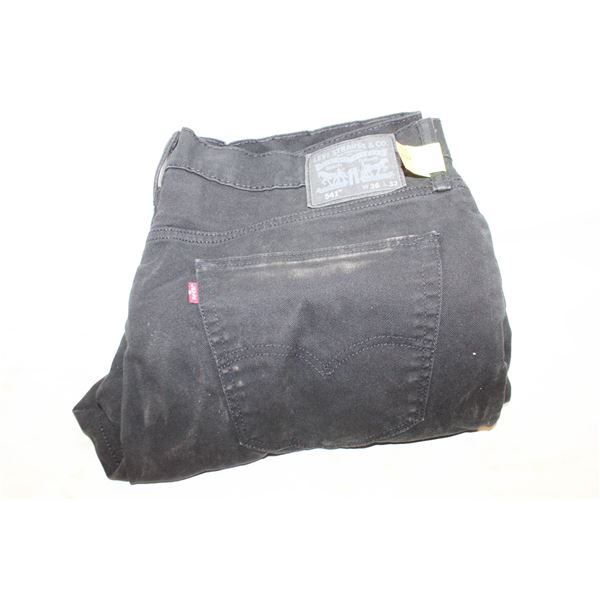 MENS 36/32 LEVIS STRAUSS BLACK JEANS