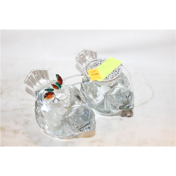 2 VINTAGE GLASS BIRDS CANDLE HOLDERS