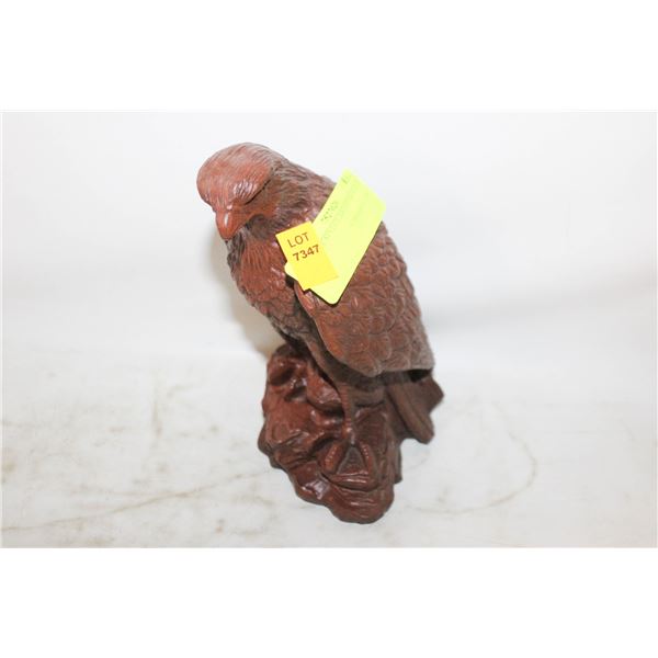 VINTAGE STYLE CARVED WOODEN EAGLE