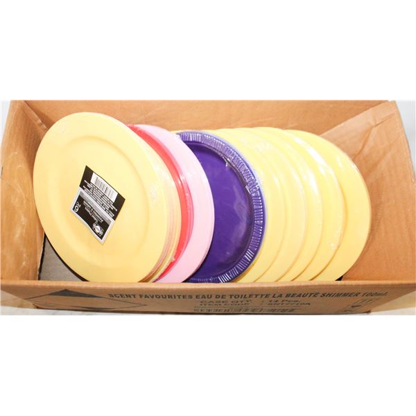 LOT OF PLASTIC PLATES