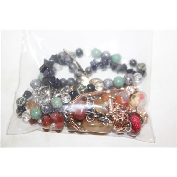 6 ESTATE BRACELETS ALL DIFFERENT INCLUDING
