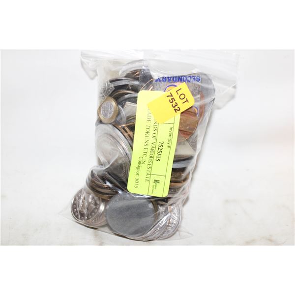 2 POUNDS OF VARIOUS ESTATE TRADE TOKENS ETC. IN