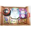 Image 1 : 6 POKÉMON CONTAINERS WITH A FEW CARDS