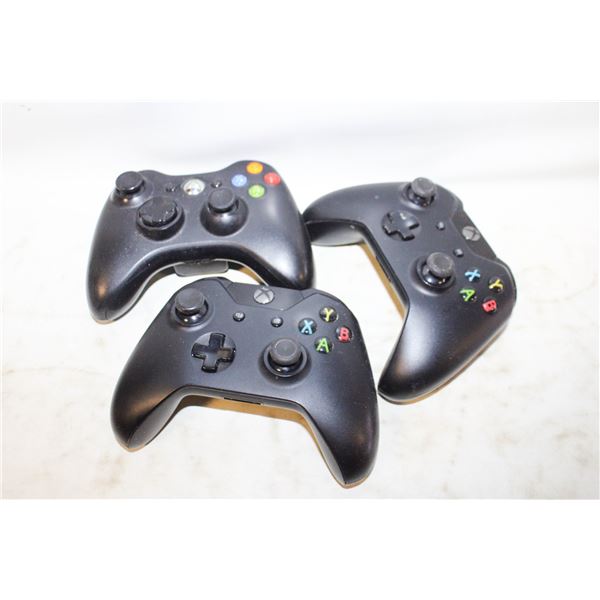 LOT OF 3 XBOX CONTROLLERS