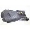 Image 1 : GENUINE LEATHER VEST SIZE LARGE