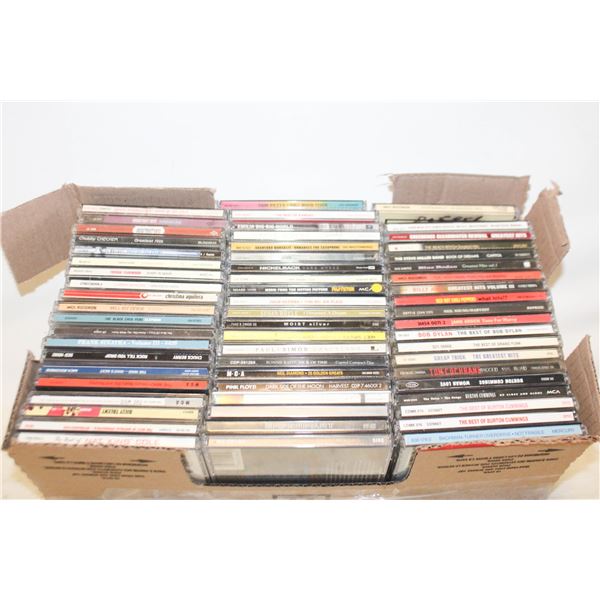 CD'S - SMALL FLAT OF CD'S