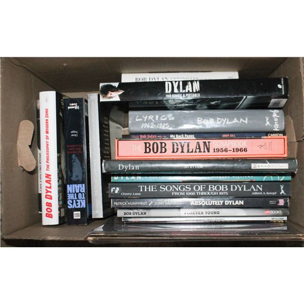 BOOKS - BOX OF BOB DYLAN BOOKS AND LIVE AT