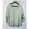 Image 1 : KIRKLAND WOMENS V-NECK 3/4 SLEEVE MINT GREEN TOP