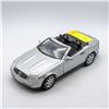 Image 1 : MERCEDES SLK 1:18 SCALE DIECAST CRACK SCREEN