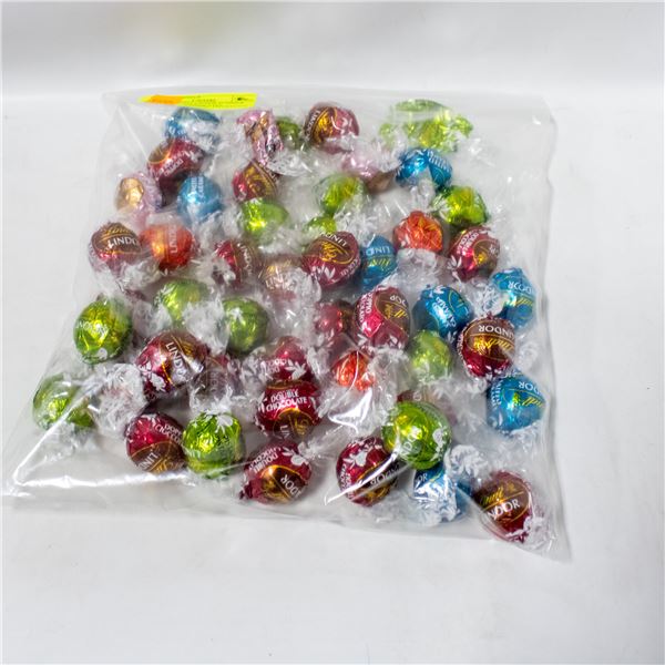 BAG OF LINDT LINDOR SUMMER ASSORTED CHOCOLATES