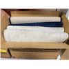 Image 1 : 4 PACK OF PARAMOUNT MEMORY FOAM BATH MATS 24 X 36"