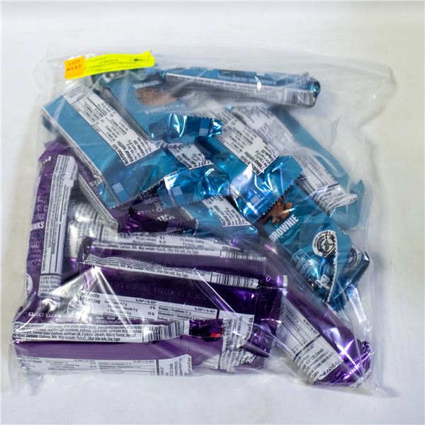 BAG OF 19 KIRKLAND PROTEIN BARS - 19 X 60G